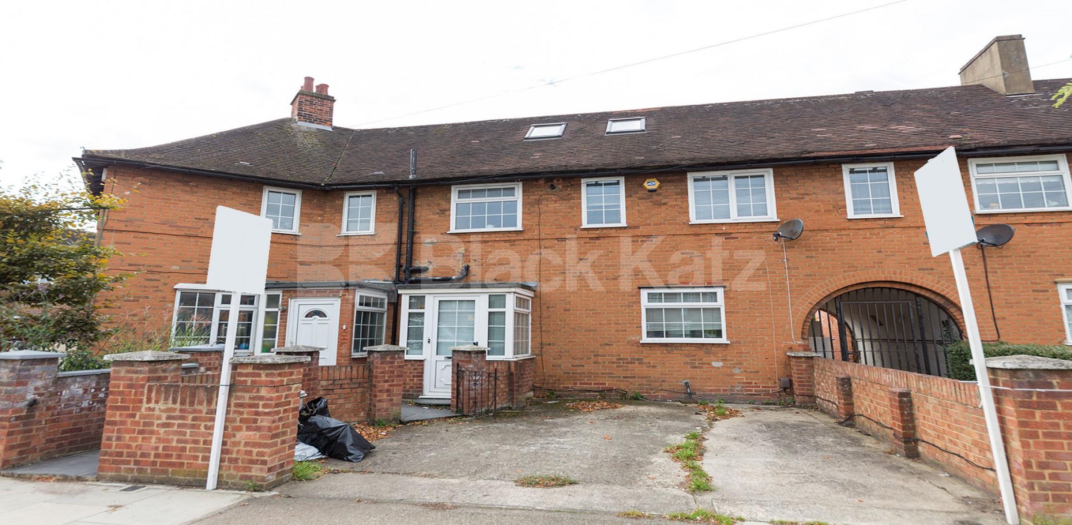 			NEW INSTRUCTION, 3 Bedroom, 1 bath, 1 reception Terraced House			 Wormholt Road, Shepherds Bush